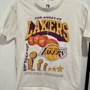 Men’s Los Angeles Lakers Graphic T-Shirt Size XS